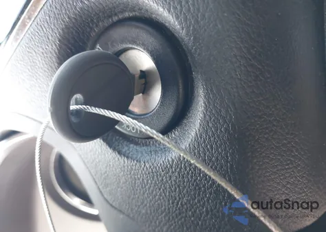 2013 Chrysler 200 Touring z USA, uszkodzony, nr VIN 1C3CCBBB4DN584656